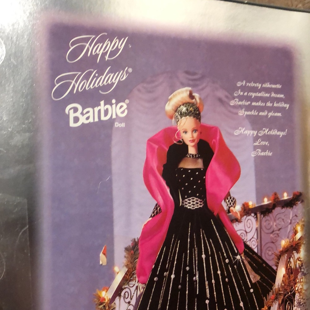 Happy Holidays Barbie 1998 Vintage toy. In box. Doll mint condition.